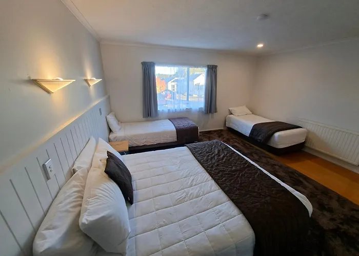 Rotovegas House - Huge House, Hot Tub & For 20 Guests! *